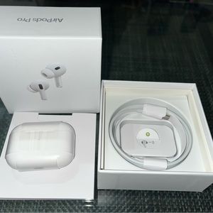 Apple AirPods Pro 2nd Gen.